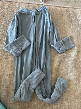 In my jammers Ribbed Zip Footie in steel Blue 9-12mon